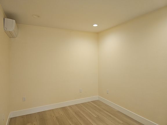 4th image of 13181 Lucille St
