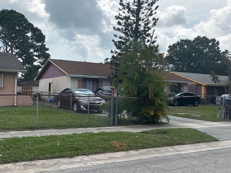 2nd image of 3409 Saxon St