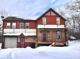 128 Carlson Rd, Negaunee, MI 49866