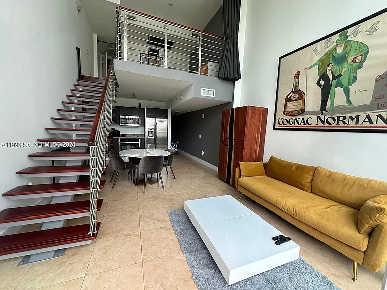 41 SE 5th St #903 — Photo 2