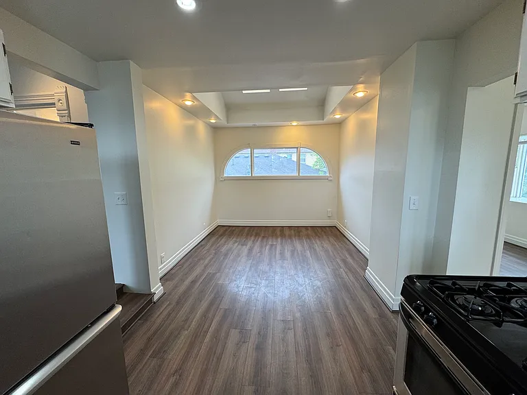 1260 E Emerson Ave #1 — Photo 7
