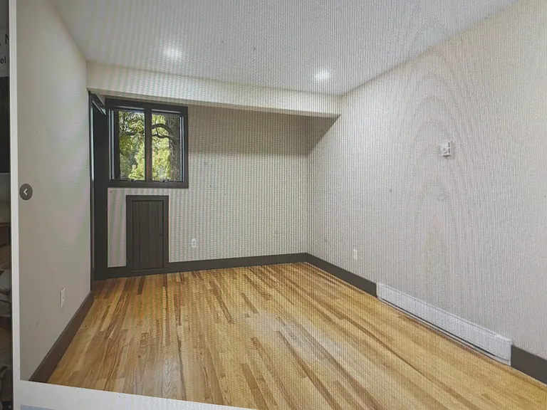 101 Hunt Dr — Photo 5
