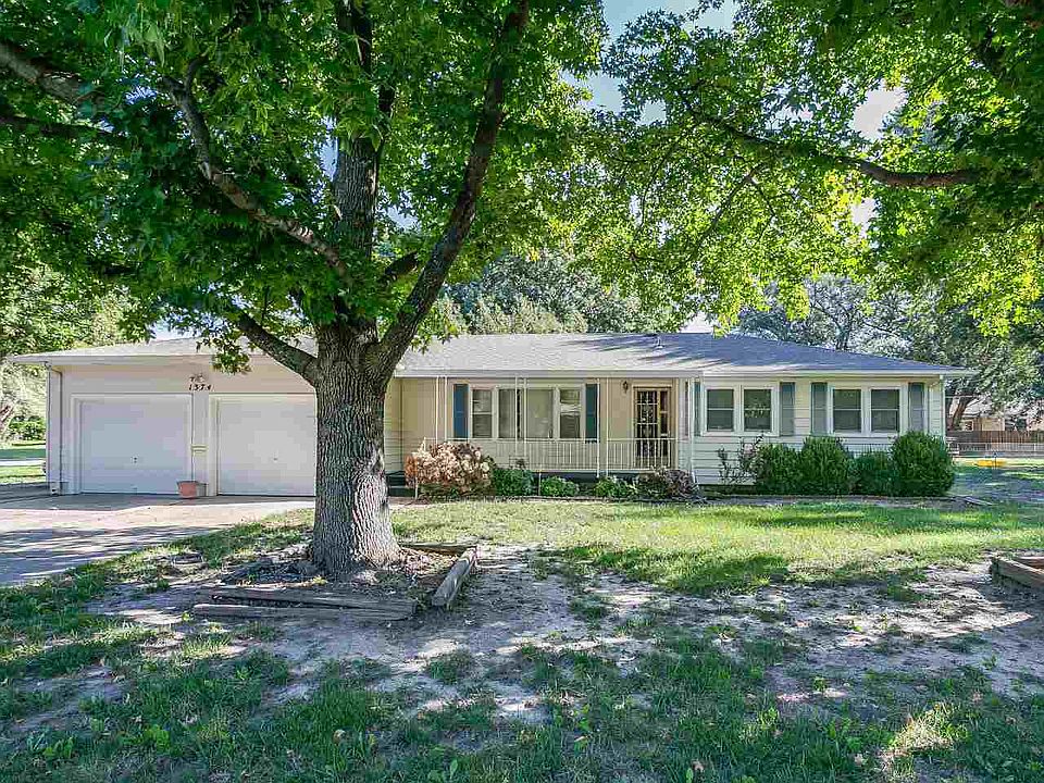 1st image of 1374 Terrace Dr