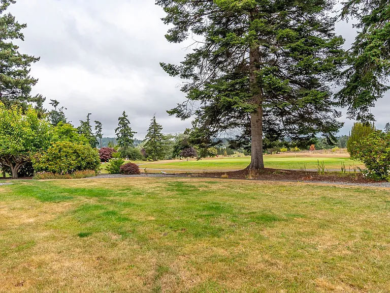 2156 Fairway Ln — Photo 24