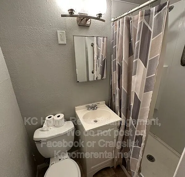 7604 E 107th St — Photo 23