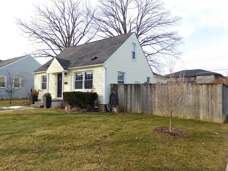 1591 Webster St — Photo 3