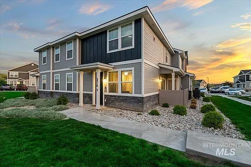 2316 E Spice Loop #3 Photo 1