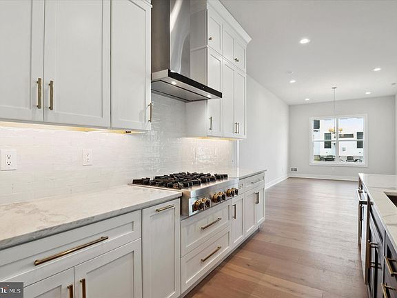 5th image of 114 Preakness Way Lot 100