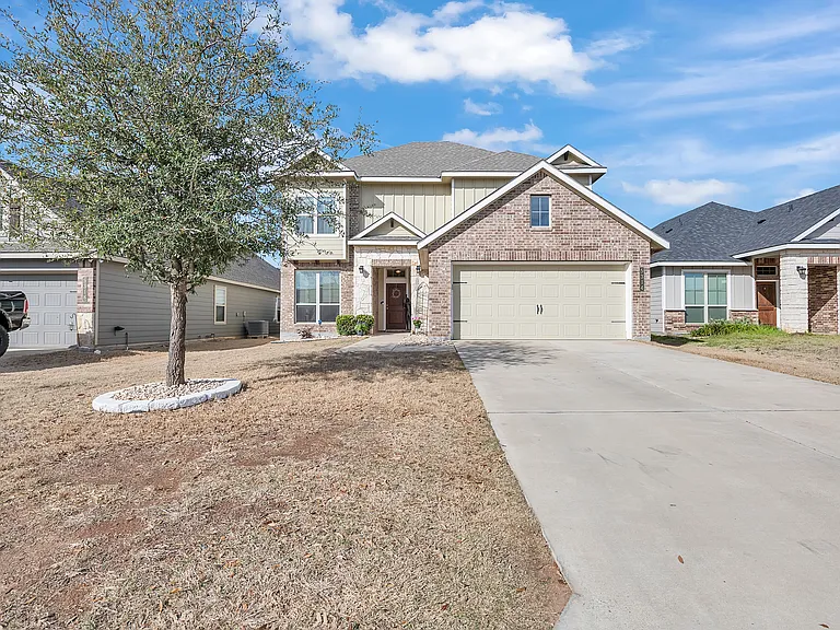 5314 Fenton Ln — Photo 2