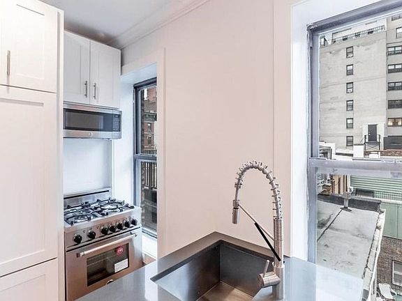 2nd image of 512 E 81st St #4RR