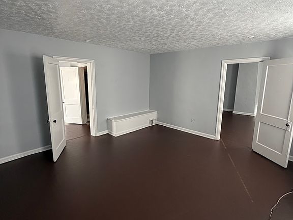 3rd image of 502 Harrison St