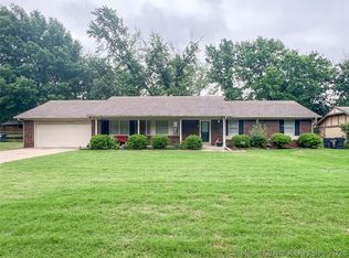 11453 S Mingo Rd, Bixby, OK 74008