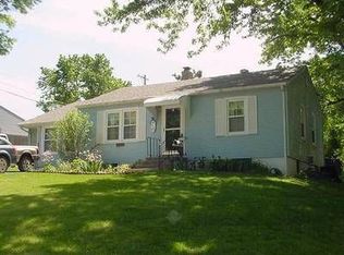 10709 E 27th St, Independence, MO 64052