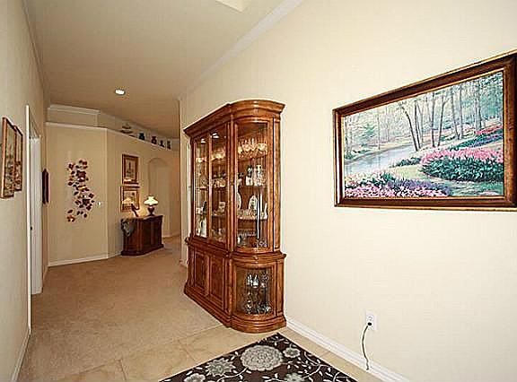2nd image of 946 Winged Foot Dr