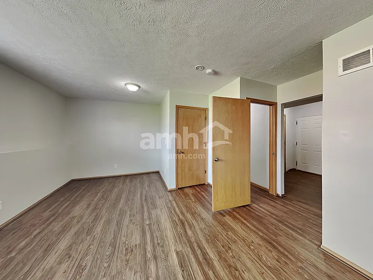 1268 Eds Pl — Photo 15