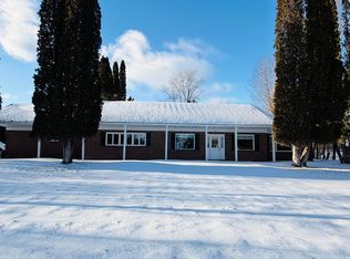 406 Mission Rd, Sault Sainte Marie, MI 49783