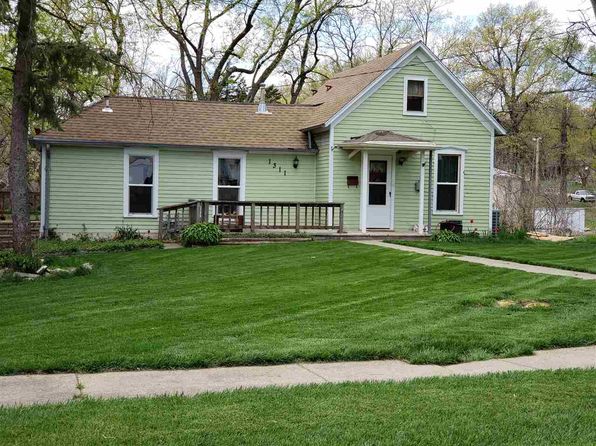 Clay Center Real Estate Clay Center Ks Homes For Sale Zillow