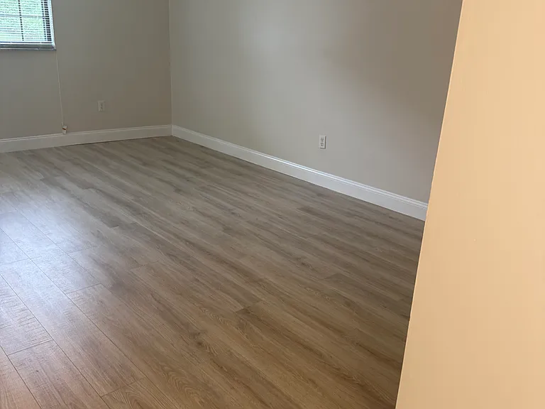203 Loma Rd #6 — Photo 3