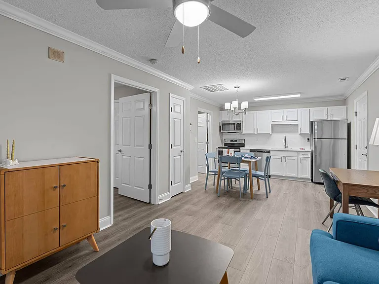 Indigo Apartments — Photo 35
