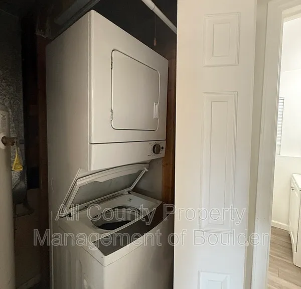 1520 Taft Ct — Photo 19