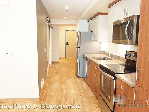 5th image of 1650 SE Tacoma St APT 210