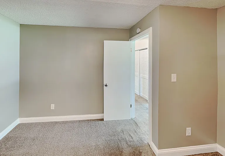 2604 E Murry St — Photo 7