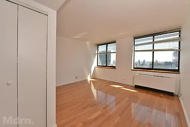 Rented by Mdrn Residential