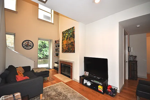 Rented by Corcoran | media 11