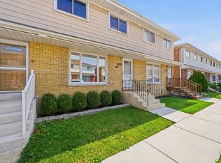 9837 Garden Ct, Schiller Park, IL 60176