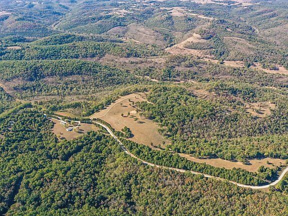 4th image of 903 Reno Springs Road