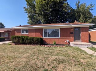 8507 Darlene St, Warren, MI 48093