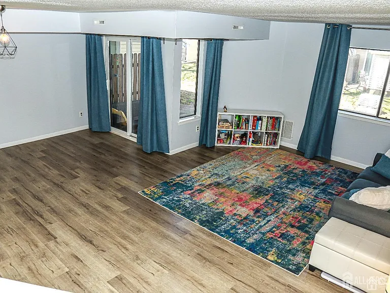 5805 Hana Rd — Photo 13