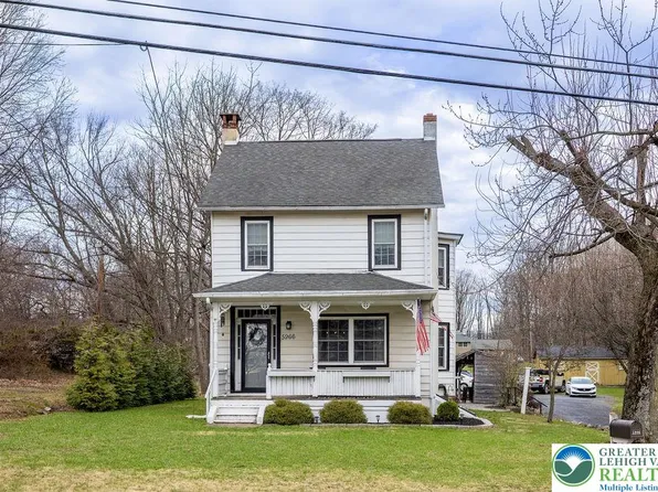 5966 Sullivan Trl, Nazareth, PA 18064