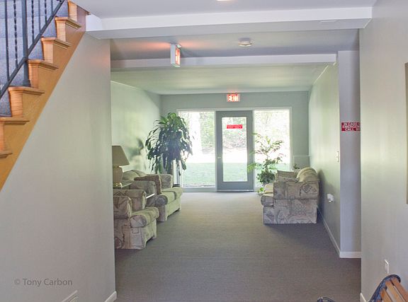 4th image of 191 Hillcrest Ter APT 2B
