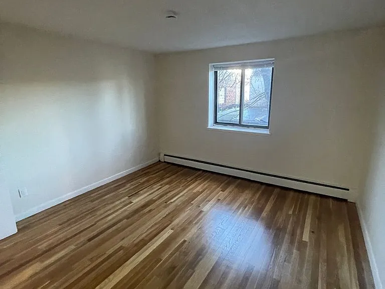 120 Dustin St #3 — Photo 3