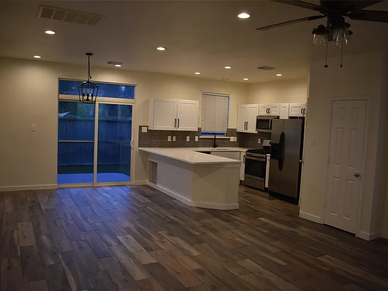 16048 Limestone Lake Dr — Photo 7