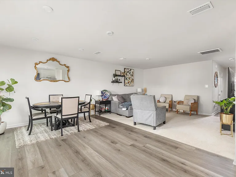 130 Calais Pl — Photo 14