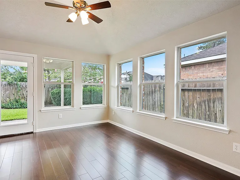 2362 Keegan Hollow Ln — Photo 16