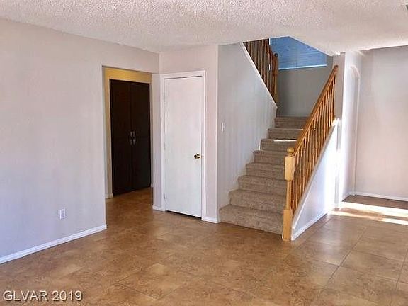3rd image of 33800 Stacey Lyn Dr