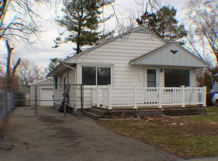 2106 Hillcrest St, Lansing, MI 48910