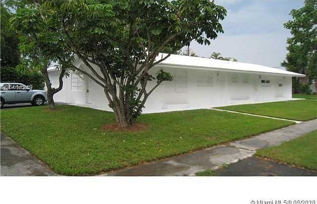 1st image of 401 SE 2nd Ave #1-2