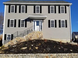 9 Myrna Rd, Worcester, MA 01604