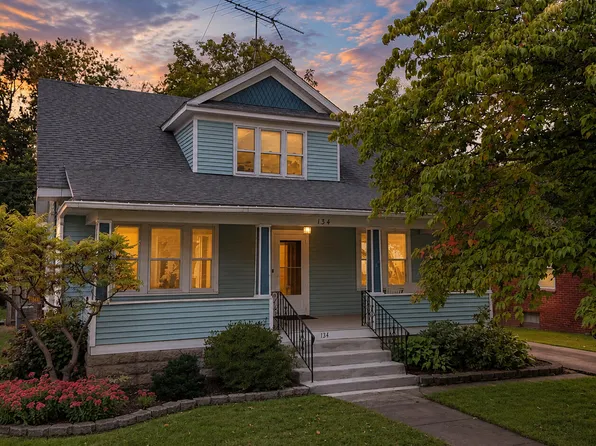 134 N Kelly St, Hobart, IN 46342