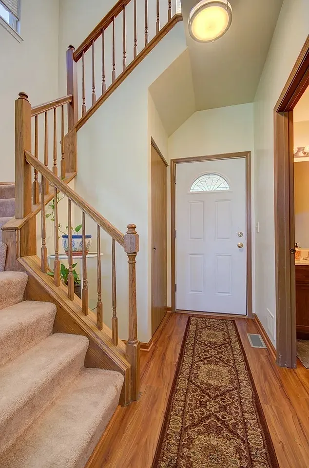 2 bed, 2.5 bath, 1192 sqft, $2,300 — Photo 3