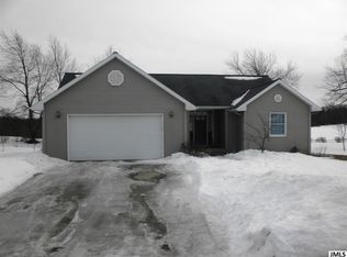 515 Lake Ct, Concord, MI 49237