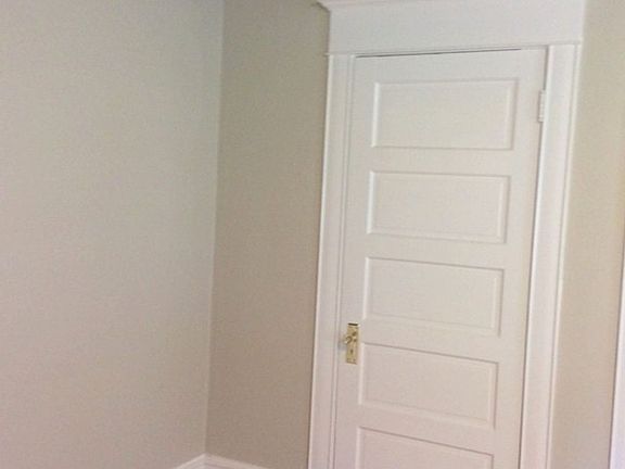 5th image of 506 1st St SW APT 1