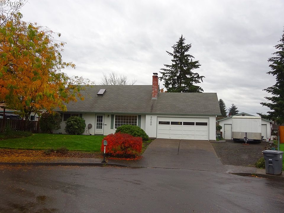 1st image of 3020 NE Meadow Ln