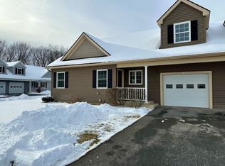 Hatfield Village, Hatfield, MA 01038