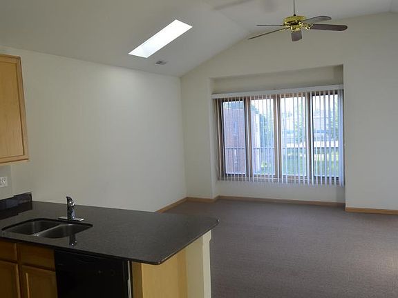 2nd image of 2740 W Polk St APT 3