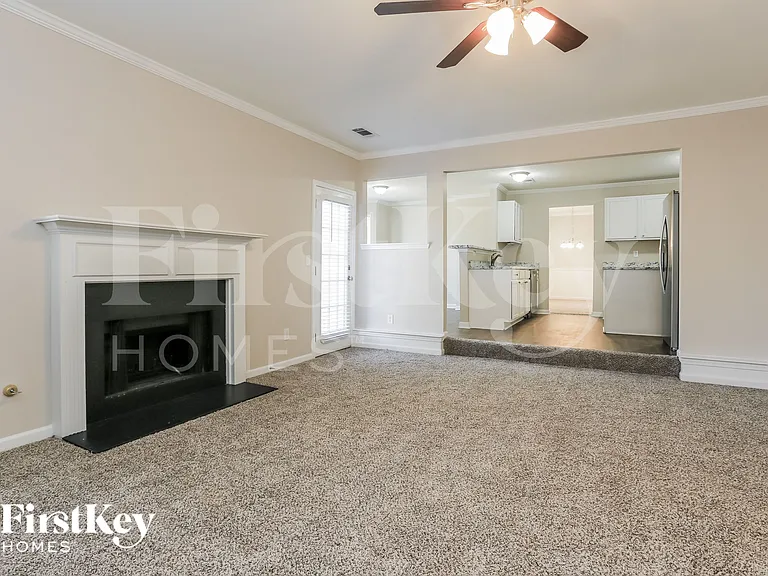 1688 Rice Sq — Photo 3